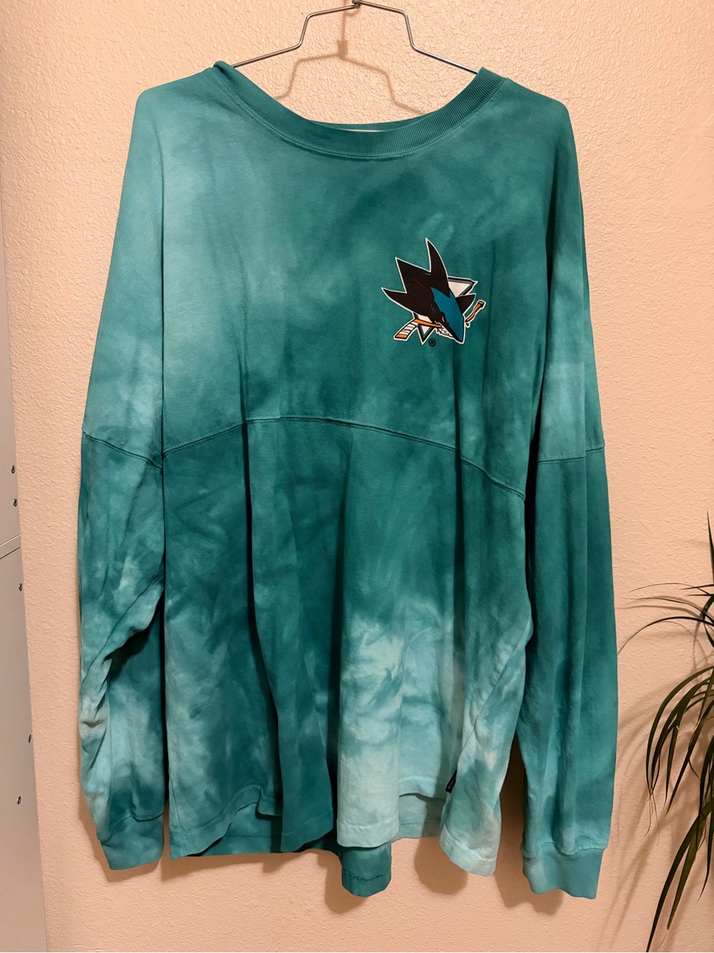 San Jose Sharks Women's Crewneck Tie-Dye Sweatshirt with Sharks Logo - Teal